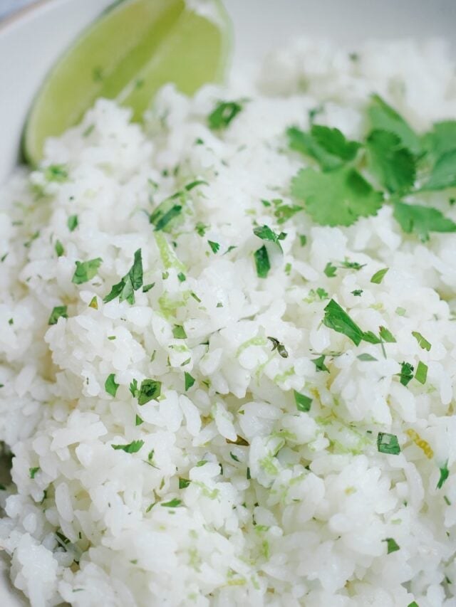 Recipe for Cilantro Lime Rice (only 5 minutes and 5 ingredients) Eat