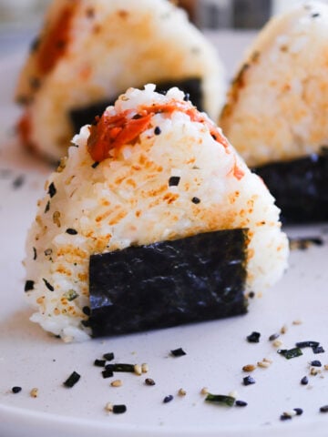 salmon onigiri