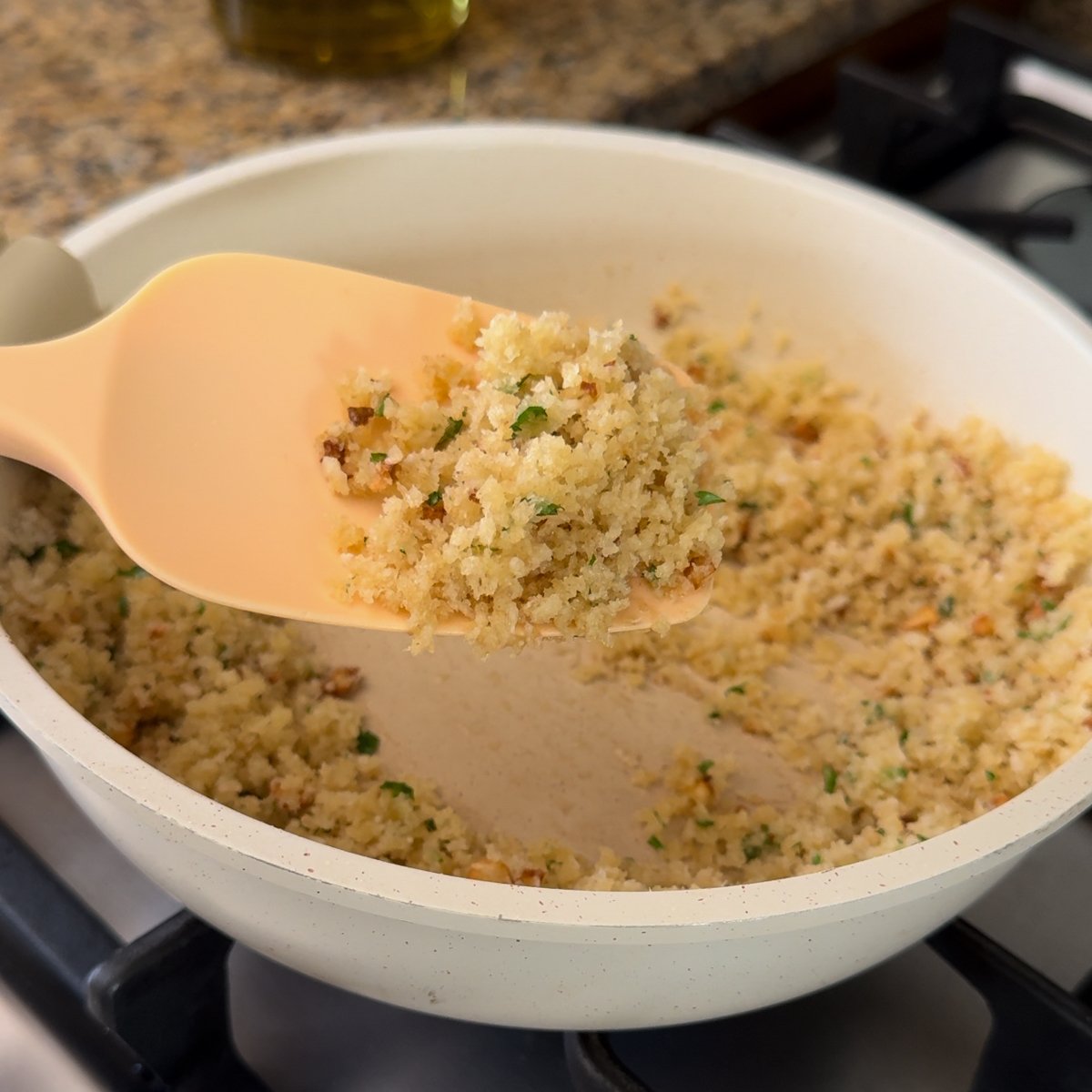 make panko topping gochujang mac and cheese