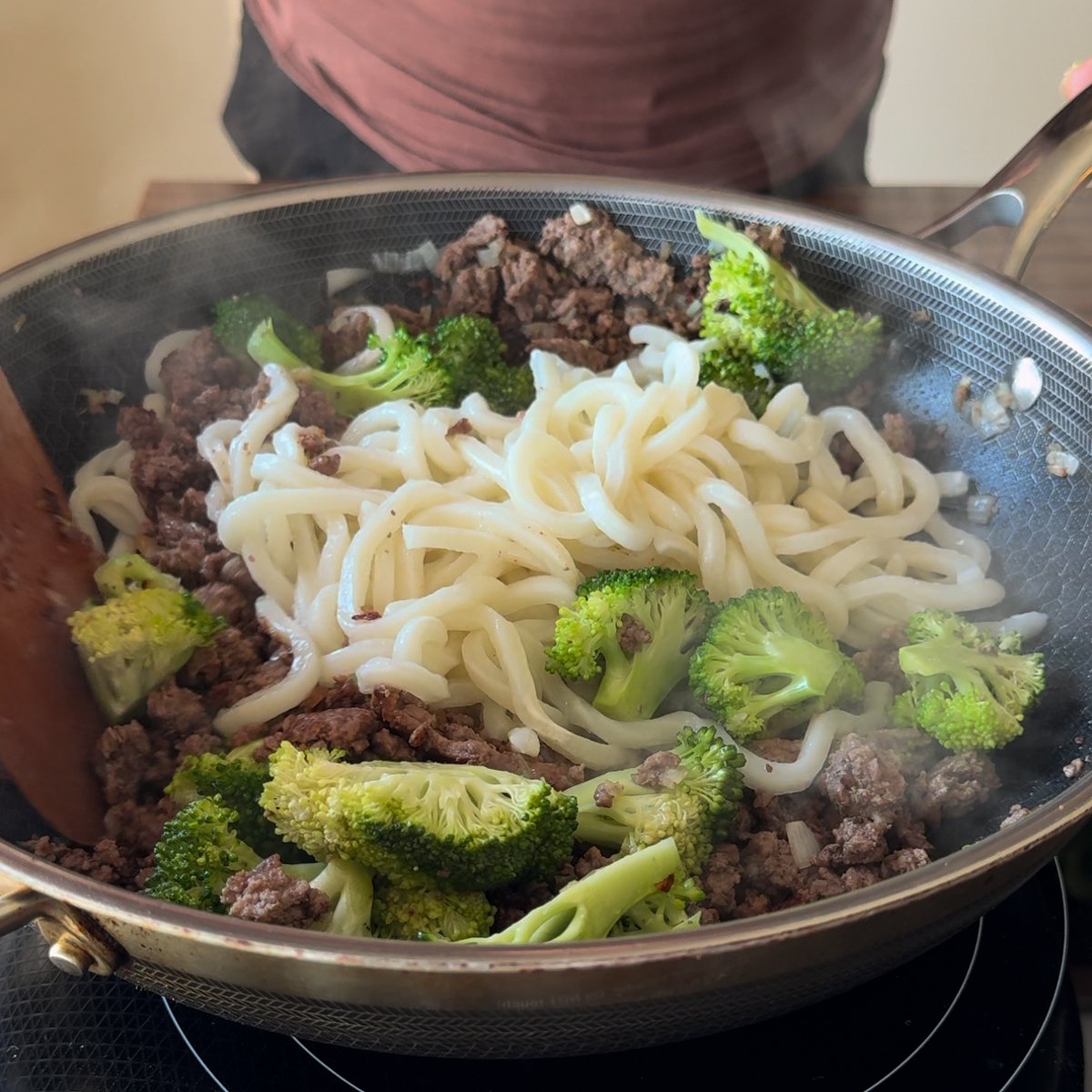 easy beef and broccoli noodles