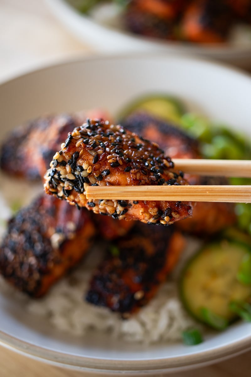sweet and spicy salmon rice bowl
