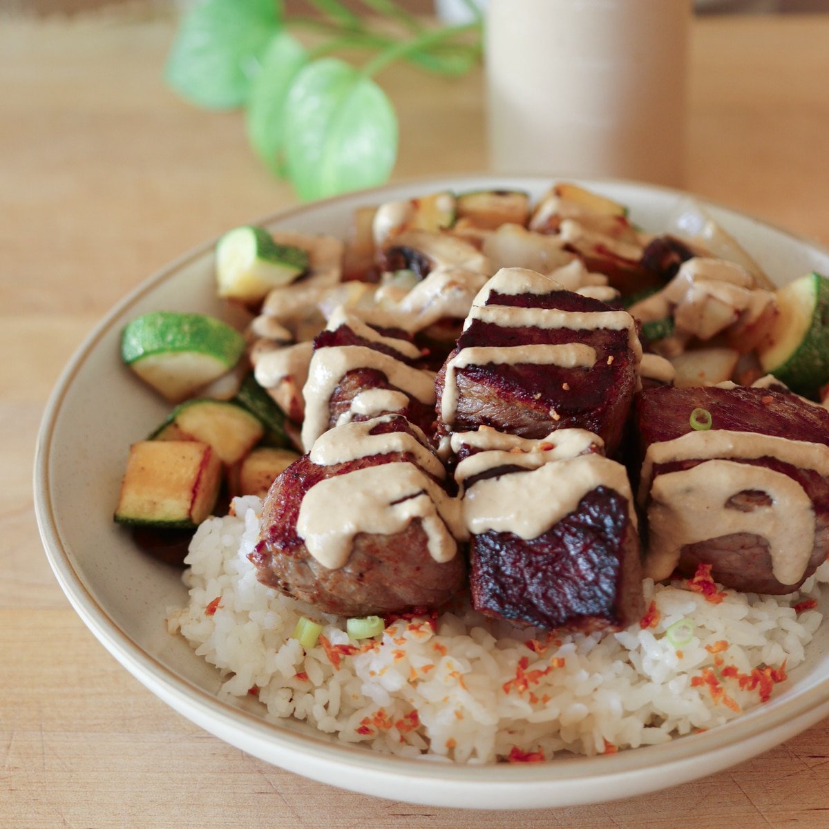 Hibachi Bowls with Steak and Vegetables