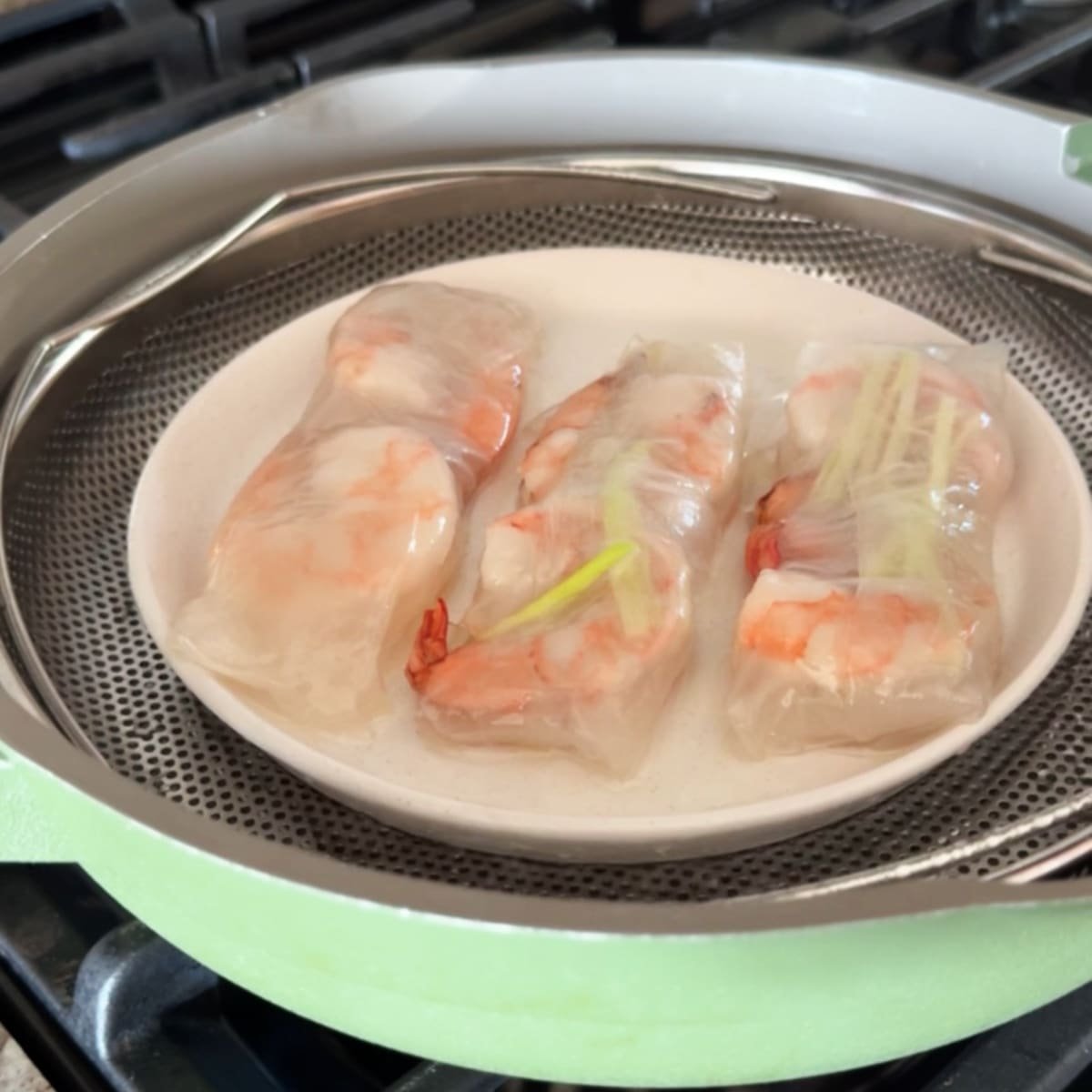 shrimp rolls with rice paper