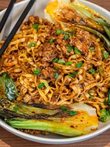 Spicy chicken noodles