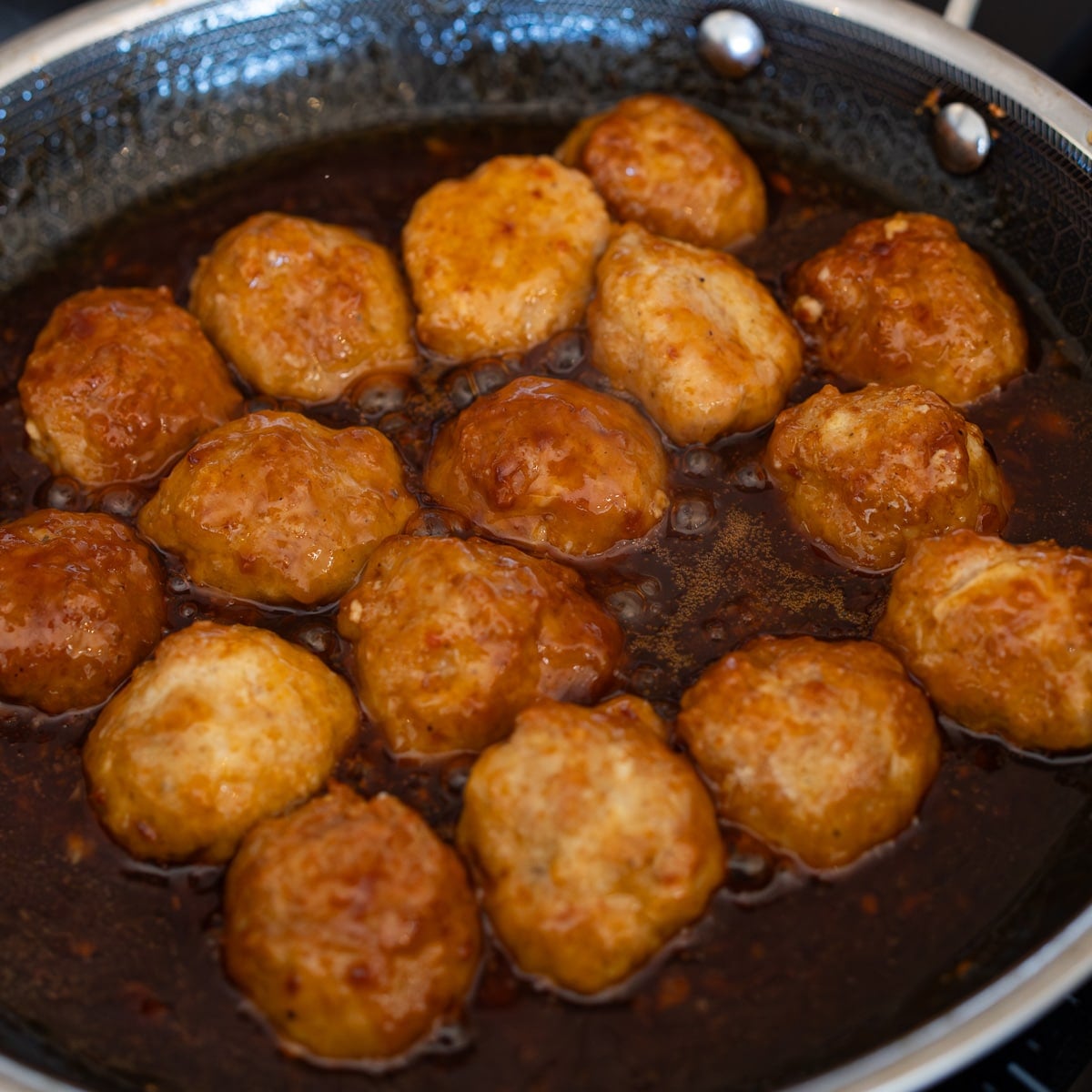 How long to cook chicken meatballs in air fryer