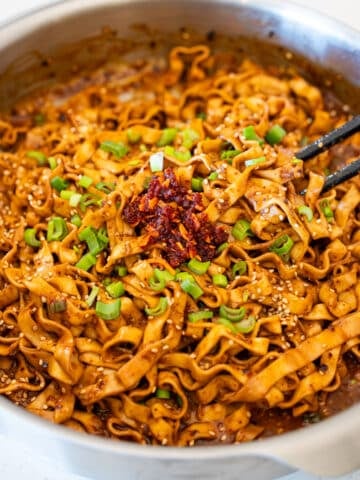 Peanut chilli oil noodles