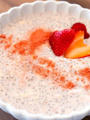 Oats overnight strawberries and cream with homemade compote