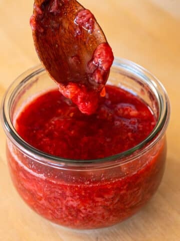 Strawberry compote from frozen strawberries