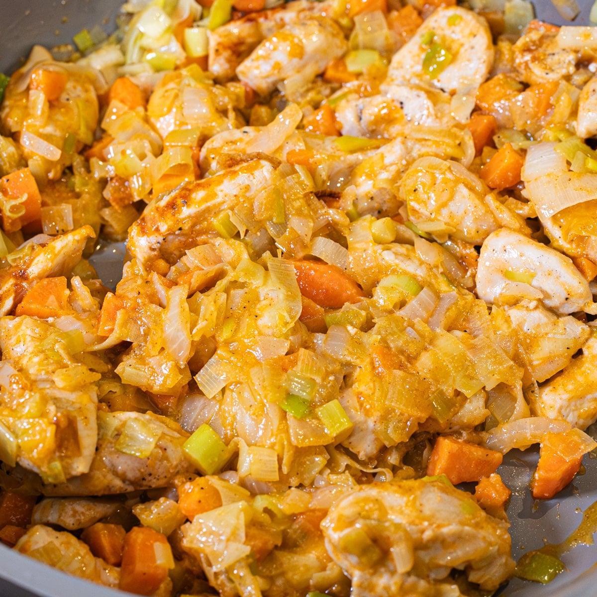 skillet chicken pot pie with leeks before adding the whtie wine and cream