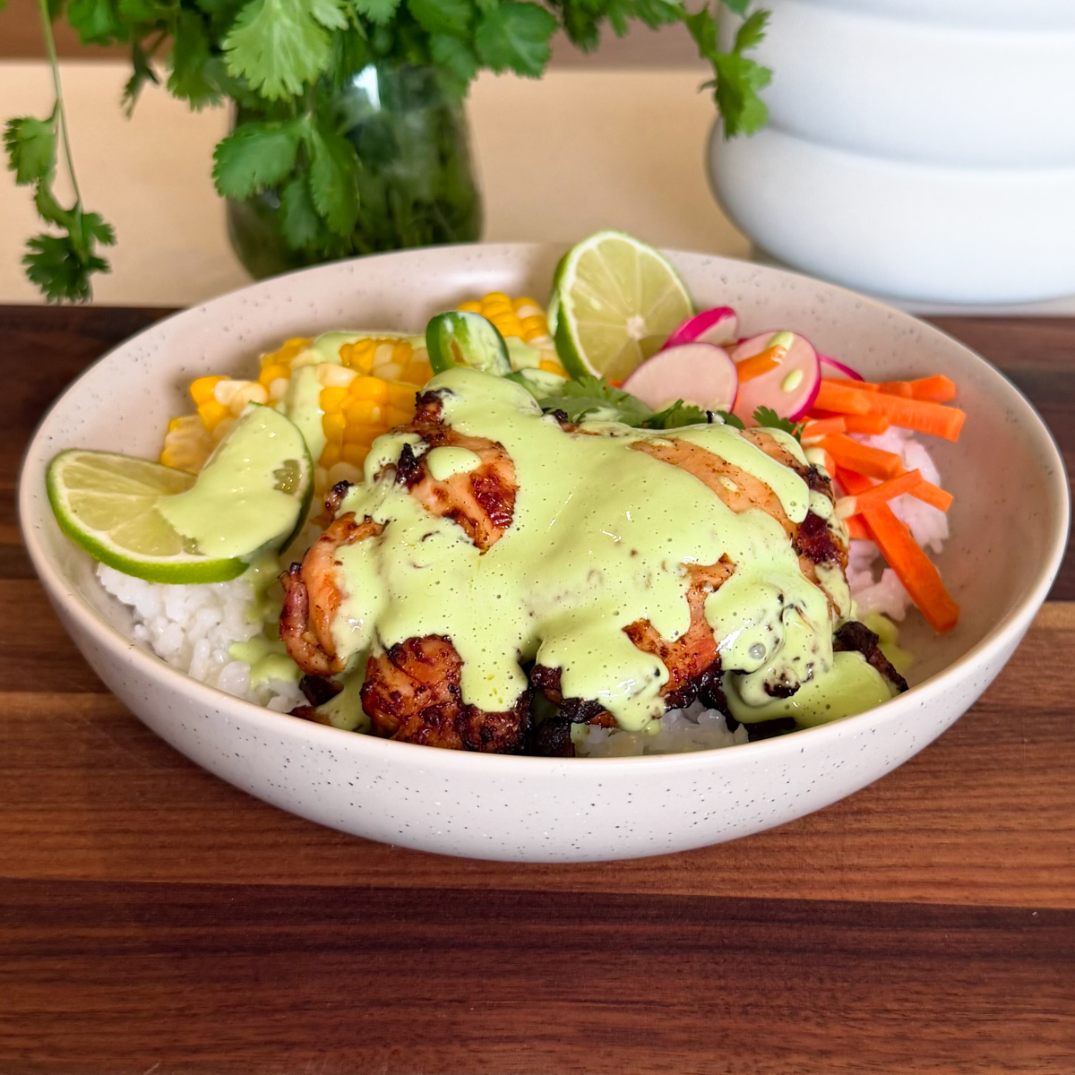 easy chipotle chicken bowl