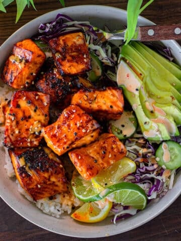 chili crisp salmon rice bowls